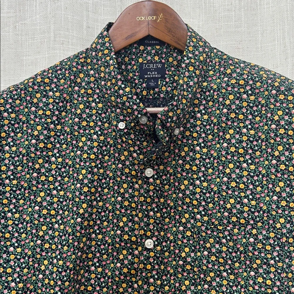 J.Crew Men’s Floral Short Sleeve Button-Up Shirt Size Large Excellent Condition